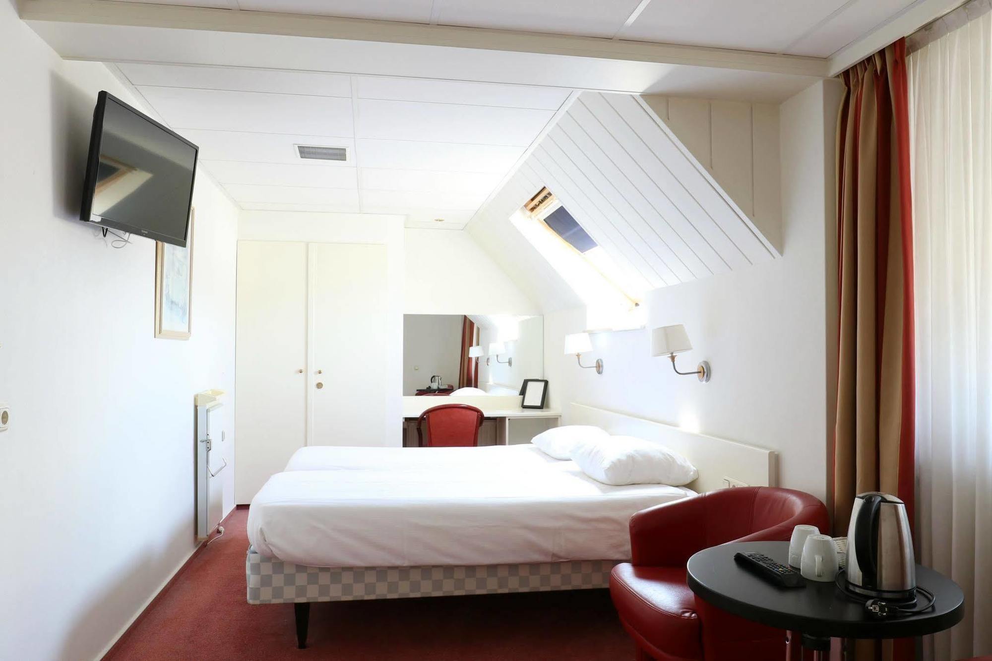 Js Hotel Epen Kültér fotó